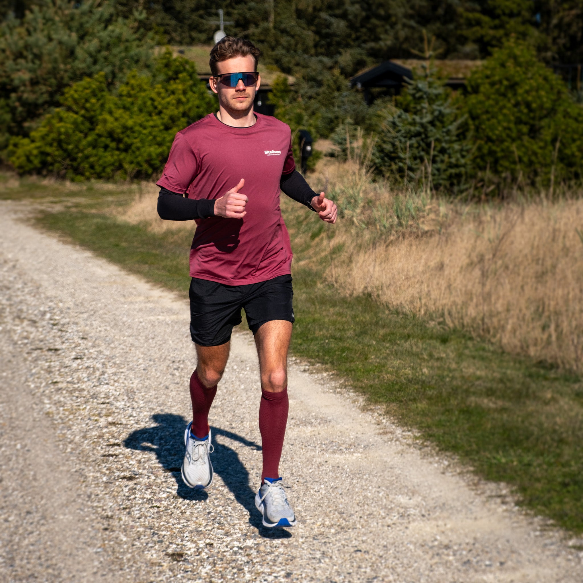 liiteGuard SHIN-TECH GRIP RUNNING SOCK Lange strømper Bordeaux