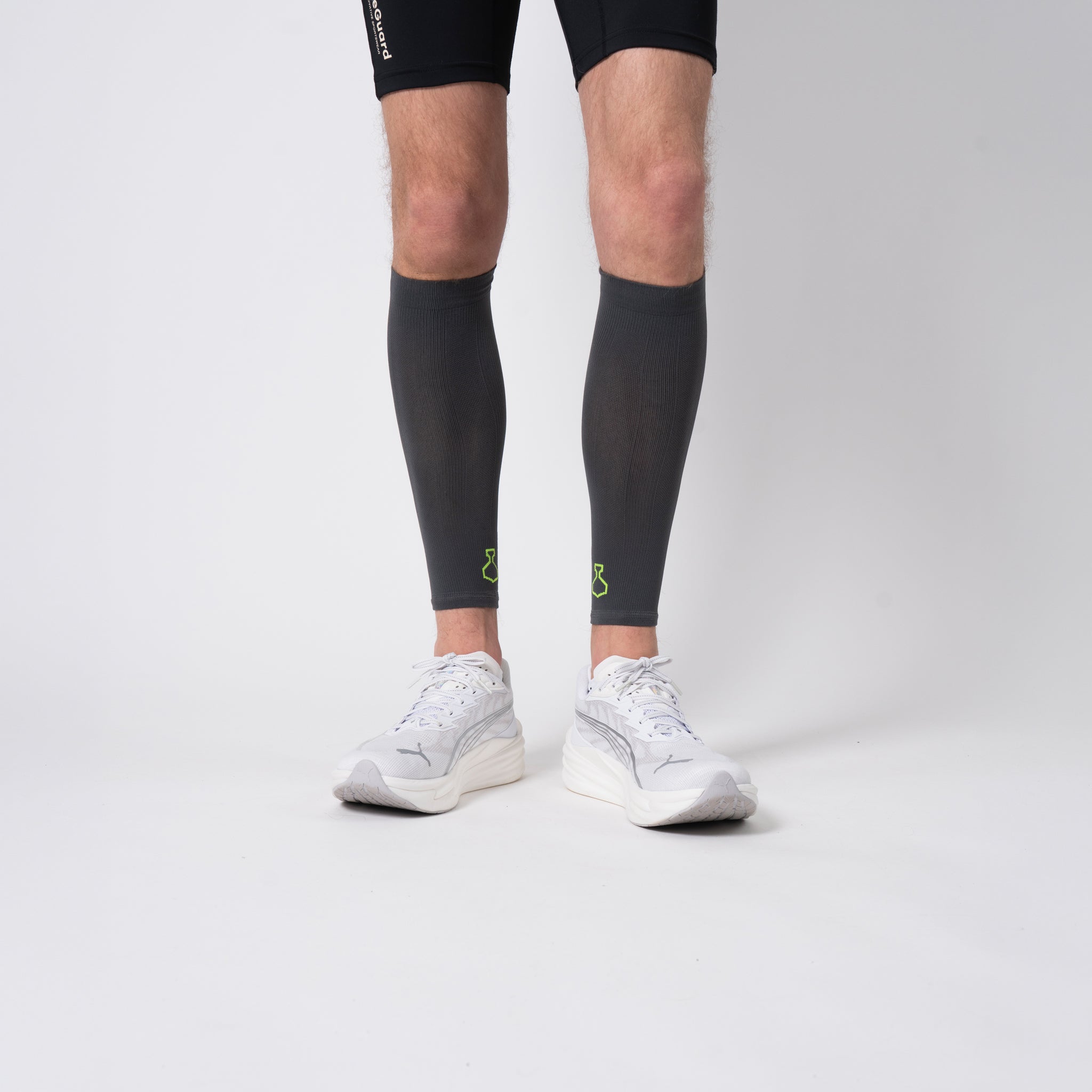 liiteGuard SHIN-TECH VISION COMPRESSION CALF SLEEVES Leg sleeve Ebony