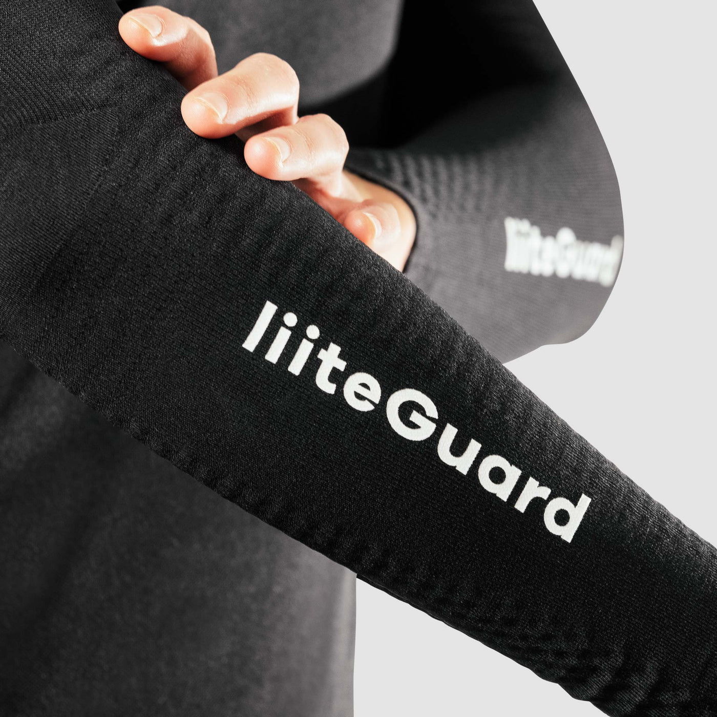 Liiteguard TECH SLEEVE - Single Arm sleeve SORT